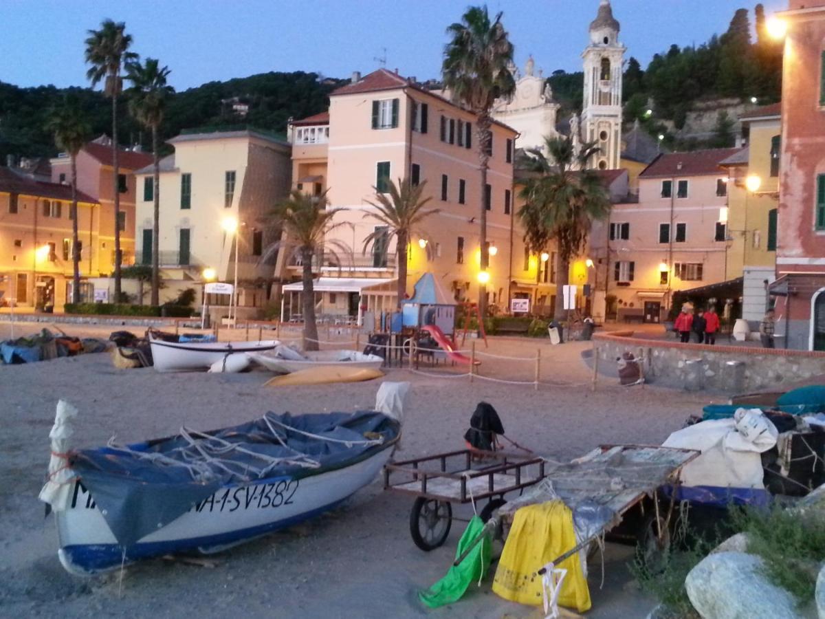 הוילה Tipica Casa Ligure In Pietra - Garlenda Centro - Typical Ligurian Stone House מראה חיצוני תמונה
